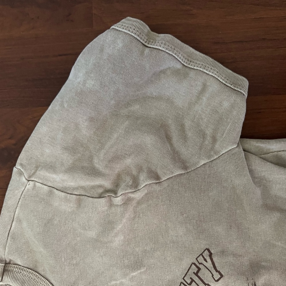 Beige New York City Graphic Baby Tee - Picture 4 of 4
